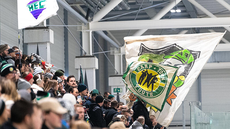 Im vergangenen Jahr starteten die H&ouml;chstadt Alligators mit ihren Fans gegen Passau in die Heimsaison (Foto). Am Wochenende kommen die Selber W&ouml;lfe und die Bayreuth Tigers.