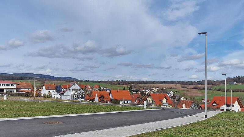 Das neue Baugebiet in Waldfenster ist hei&szlig; begehrt.