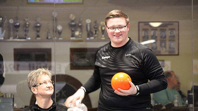 Derby in der Sportkegler-Bayernliga SKC Adler Eichenh&uuml;ll - Polizei-SV Bamberg