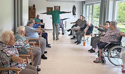 Reha-Sport gibt es jetzt in der Pflegeeinrichtung.