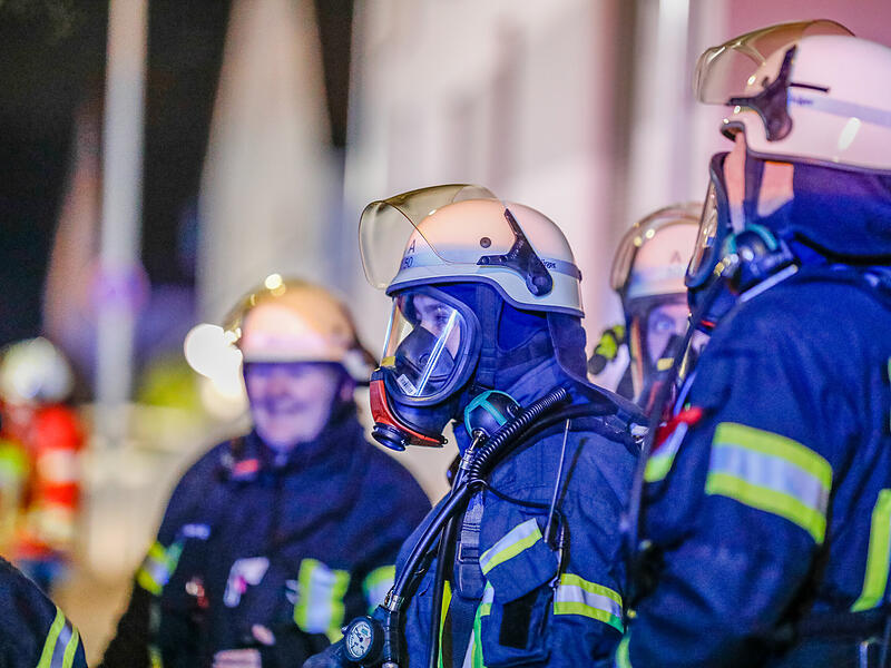 Feuerwehreinsatz in Herzogenaurach am 1. AdventFeuerwehreinsatz in Herzogenaurach am 1. Advent Feuerwehreinsatz in Herzogenaurach am 1. Advent.