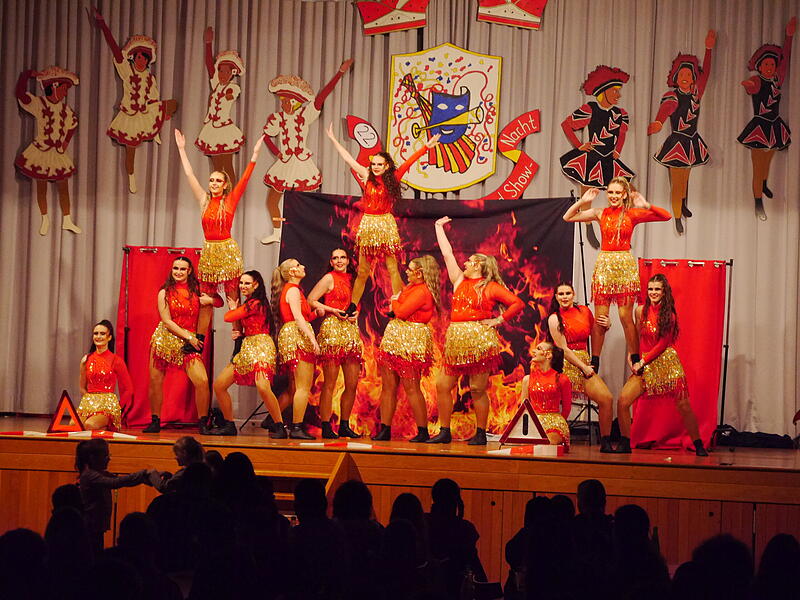 Feuer und Flamme war die Showtanzgruppe aus Obersinn