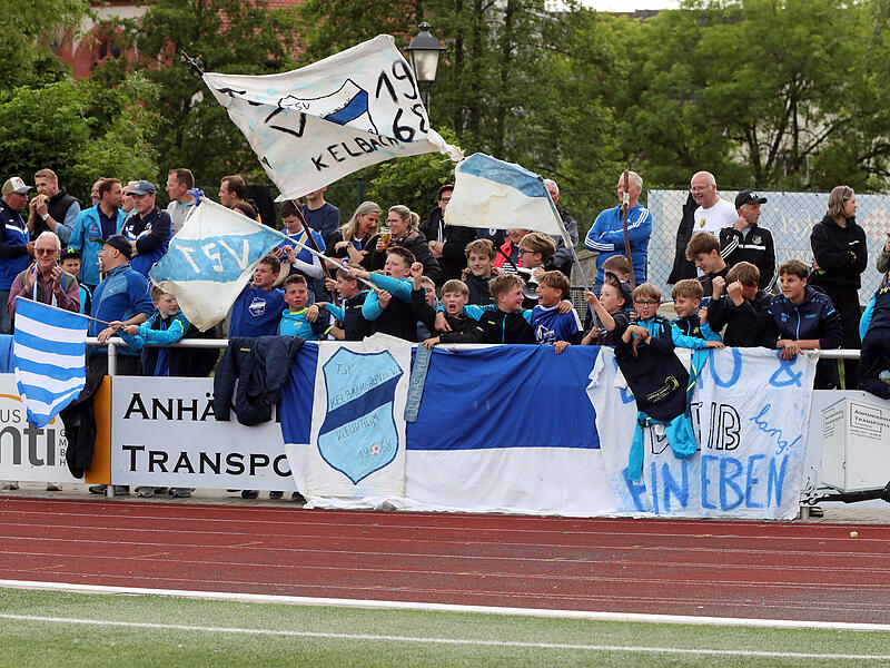 Relegation in Bamberg: Kleukheim spielt um die Kreisliga Die Kleukheimer Fans jubelten am Dienstag: In Baunach buchte der TSV das Ticket zur Relegation um die Kreisliga Bamberg.