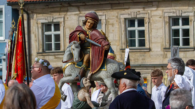 In diesem Jahr war die Fronleichnamsprozession in Forchheim wieder ein beeindruckendes Zeugnis des Glaubens.