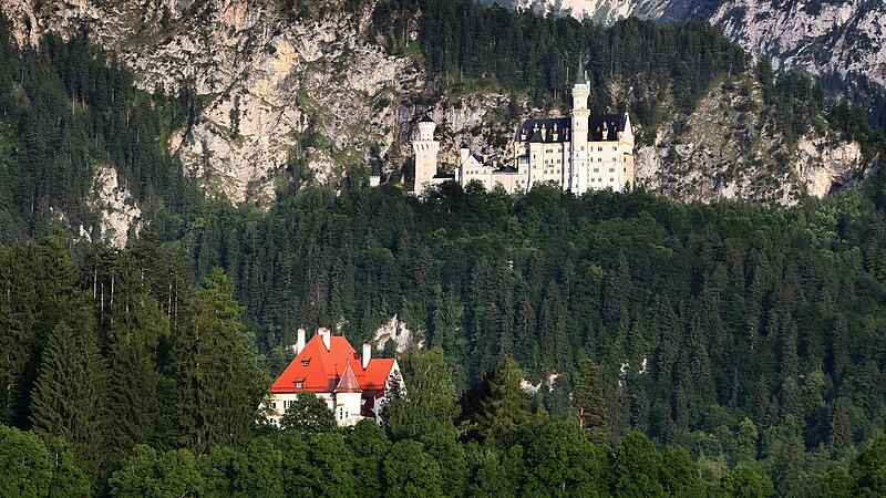 Schloß Bullachberg und Schloß Neuschwanstein Schloß Bullachberg und Schloß Neuschwanstein