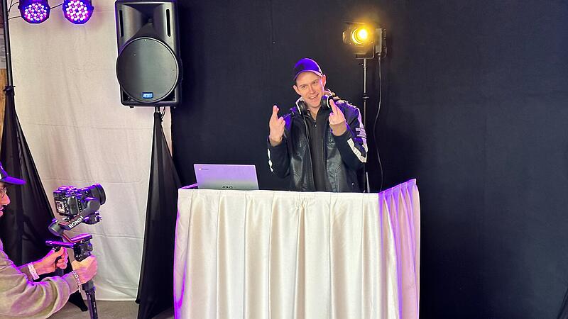 DJ Mick aus Schlüsselau ist im Vorentscheid der Wedding King Awards DJ Mick aus Schlüsselau ist im Vorentscheid der Wedding King Awards