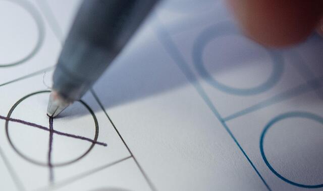 Bei der Kommunalwahl 2026 wird mancherorts der gleiche Name für zwei unterschiedliche Ämter stehen. Warum das im Landkreis Forchheim möglich ist. Die Kommunalwahl 2026 findet am 8. März statt