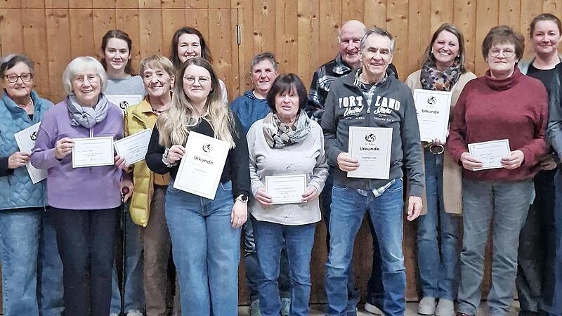 Zahlreiche Mitglieder des TV Oberwallenstadt wurden geehrt.