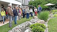 Das Interesse an der Blumenpracht der Gärten und Gartenanlagen war große und die Besucher gingen auf Entdeckungsreise durch die Gärten. Das Interesse an der Blumenpracht der Gärten und Gartenanlagen war große und die Besucher gingen auf Entdeckungsreise durch die Gärten.