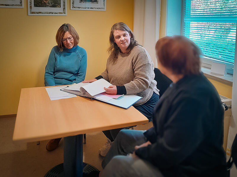 Beim sogenannten Matching wird für jeden Familienpaten eine passende Familie gefunden. Dabei werden sowohl logistische als auch persönliche Faktoren beachtet. „Der Landkreis Bamberg ist groß. Es wäre doof, wenn die Familie am einen Ende wohnt und der oder die Patin am anderen Ende“, erklärt Berberich.
