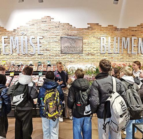 Unter anderem Informationen &uuml;ber Obst, Gem&uuml;se und Floristik gab es f&uuml;r die Mittelsch&uuml;ler.