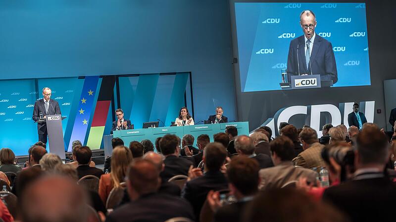 Friedrich Merz   gab am Montag in Berlin  die Namen der k&uuml;nftigen CDU-Kabinettsmitglieder bekannt.