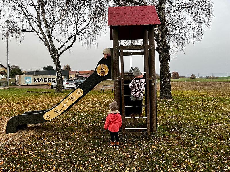 Die aktuelle Rutsche ist zu groß für kleine Kinder.