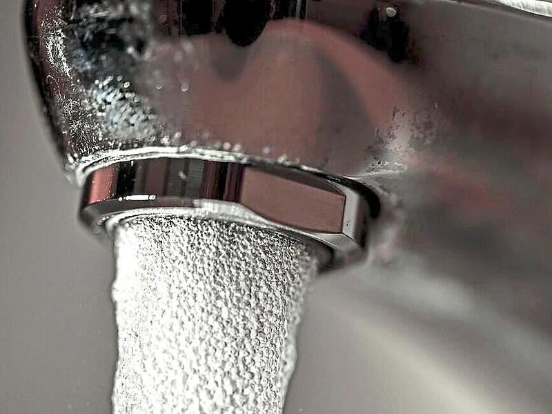 Der Burgkunstadter Stadtrat hat der Auflösung des Zweckverbands zur Wasserversorgung der Gärtenrother Gruppe zugestimmt. Zuvor waren die Fronten verhärtet gewesen.Felix Kästle/dpa Der Burgkunstadter Stadtrat hat der Auflösung des Zweckverbands zur Wasserversorgung der Gärtenrother Gruppe zugestimmt. Zuvor waren die Fronten verhärtet gewesen.Felix Kästle/dpa