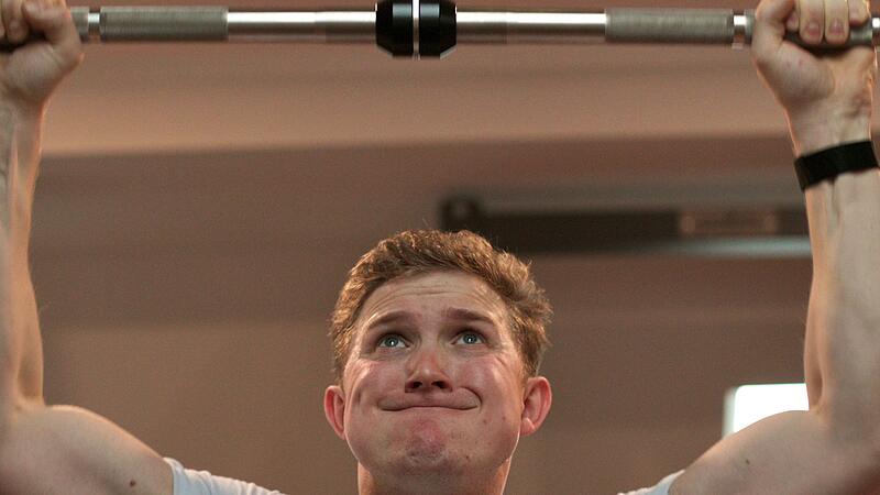 Jacob Schramm schindet sich f&uuml;r sein Comeback auf der Skipiste. Im Januar hatte er im Training auf der "Streif" in Kitzb&uuml;hel einen b&ouml;sen Unfall und schwere Verletzungen in beiden Knien erlitten.