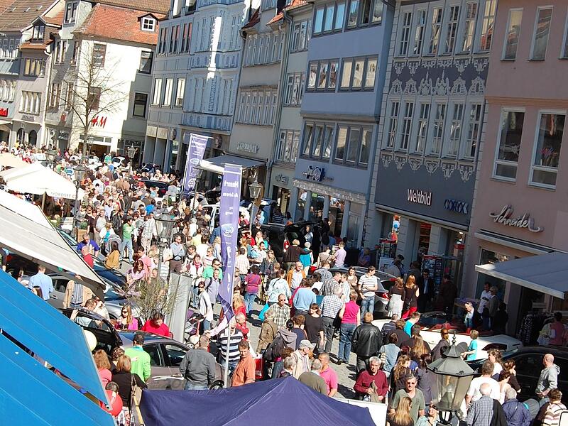 Da war was los! Dieses Bild zeigt die Spitalgasse bei einem verkaufsoffenen Sonntag 2012.