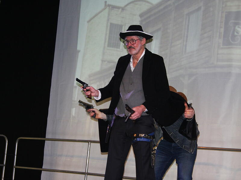 Die sch&ouml;nsten Fotos von der Prunksitzung in G&ouml;&szlig;weinstein
