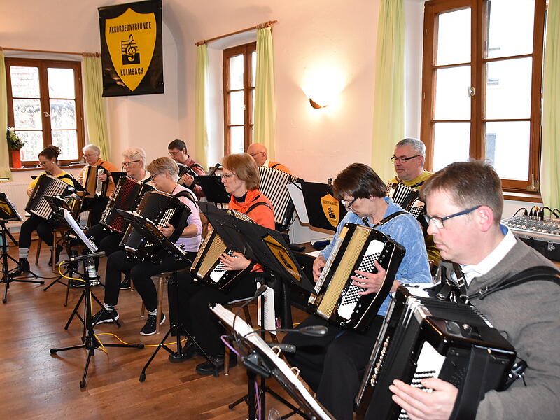 Die Akkordeonfreunde Kulmbach begeisterten mit ihrem Jubil&auml;umskonzert.