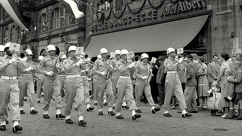 Marschmusik der US-Armee zum Landesturnfest in Bamberg 1956