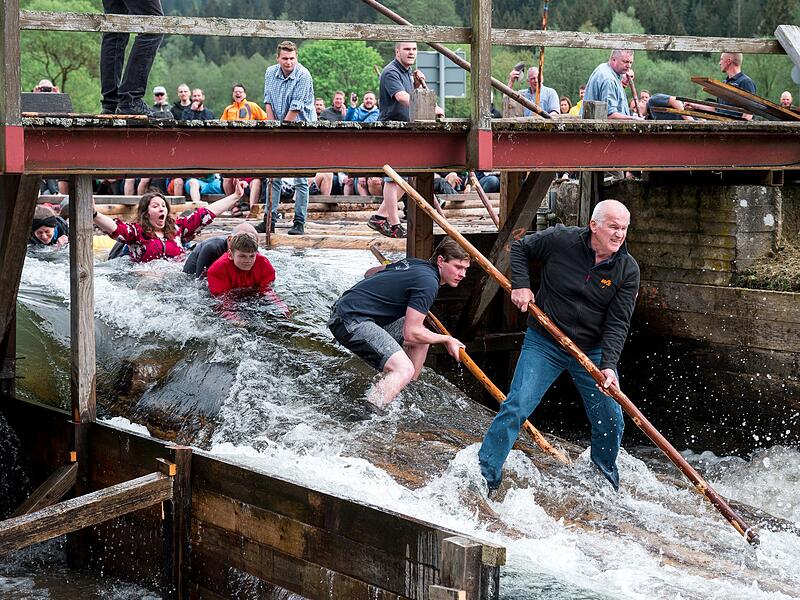 Floßsaison im Frankenwald Floßsaison im Frankenwald
