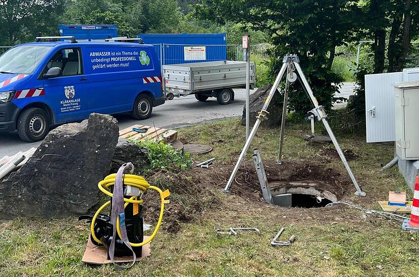 Der Markt Pressig wurden Vorbereitungen für ein Sanierungskonzept durchgeführt, um die Mängelbeseitigung voranzutreiben. Der Markt Pressig wurden Vorbereitungen für ein Sanierungskonzept durchgeführt, um die Mängelbeseitigung voranzutreiben.