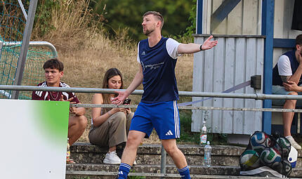Dominic Fischer hofft auf eine effizientere Chancenverwertung seines FC Mitwitz in Coburg. Dominic Fischer hofft auf eine effizientere Chancenverwertung seines FC Mitwitz in Coburg.