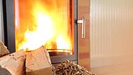 Heizen mit Holz – egal ob Scheitholz oder Pellets – erfreut sich immer größerer Beliebtheit. Wie sieht es in den Landkreisen Kulmbach und Kronach aus?