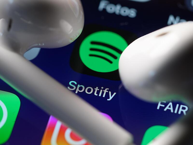 Spotify l&auml;sst die KI &bdquo;Ben&ldquo; arbeiten.