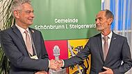 Bewährtes Duo: Bürgermeister Dirk Friesen (links) und sein Stellvertreter Hubertus Bickel. Bewährtes Duo: Bürgermeister Dirk Friesen (links) und sein Stellvertreter Hubertus Bickel.