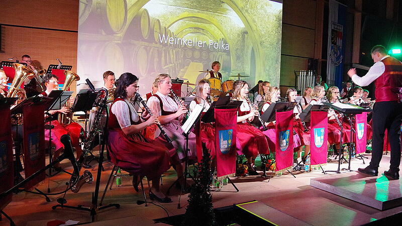 Der Musikverein Steinbach am Wald begeisterte bei seinem 44. Fr&uuml;hlingskonzert.