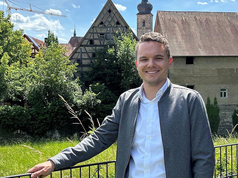 Timo Sokol ForchheimForchheim & Fränkische Schweiz Zum 15. Juni übernimmt Timo Sokol die Funktion des Persönlichen Referenten von Oberbürgermeisterin Martina Hebendanz. Was das für den 35-Jährigen bedeutet – und für die Stadt Forchheim.