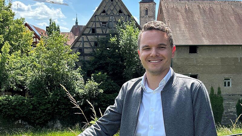 Timo Sokol ForchheimForchheim & Fränkische Schweiz Zum 15. Juni übernimmt Timo Sokol die Funktion des Persönlichen Referenten von Oberbürgermeisterin Martina Hebendanz. Was das für den 35-Jährigen bedeutet – und für die Stadt Forchheim.