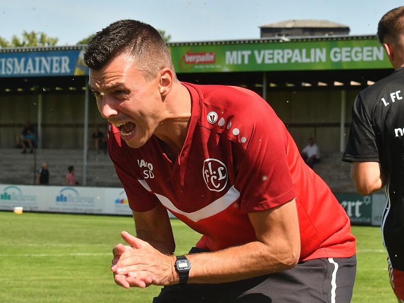 Da konnte auch Trainer Stefan Dietz nichts ausrichten: Der FC Lichtenfels verlor zuhause gegen den TSV Gro&szlig;bardorf hoch.