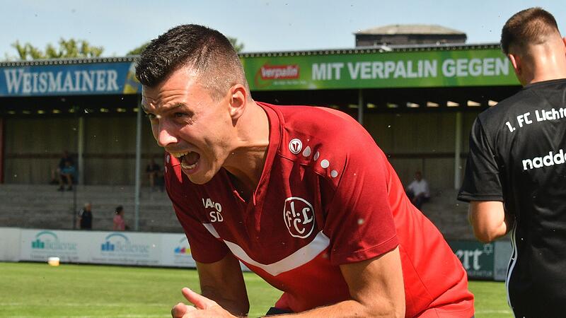 Da konnte auch Trainer Stefan Dietz nichts ausrichten: Der FC Lichtenfels verlor zuhause gegen den TSV Gro&szlig;bardorf hoch.