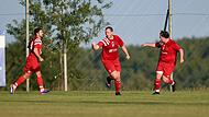 Der SC Trossenfurt um Peter Hertel (Mitte, hier beim Pokalspiel gegen Fatschenbrunn) durfte am Wochenende auch in der Liga jubeln.