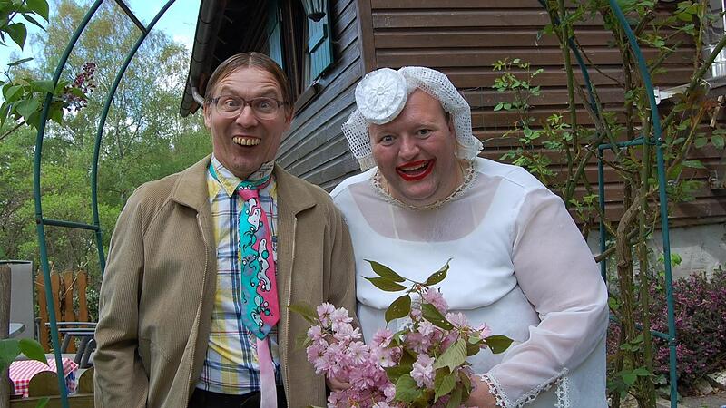 Roland Jonak und Manfred Spindler stehen seit mehr als 30 Jahren zusammen auf der B&uuml;hne.