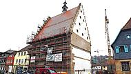 Das Rathaus in Weismain ist eine Gro&szlig;baustelle. Wie die weiteren baulichen Ma&szlig;nahmen in der Stadt erfolgen k&ouml;nnten, hat der Stadtrat in seiner j&uuml;ngsten Sitzung mit der Festlegung des Sanierungsgebiets &bdquo;Altstadt Weismain&ldquo; konkretisiert.