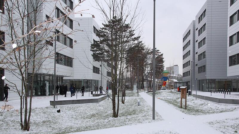 B&uuml;rogeb&auml;ude, Wohnungen, ein Forschungs- und ein Ausbildungszentrum, Restaurants, Einkaufsl&auml;den und Sportst&auml;tten: Der Siemens-Campus in Erlangen soll mehr als ein B&uuml;rostandort sein.