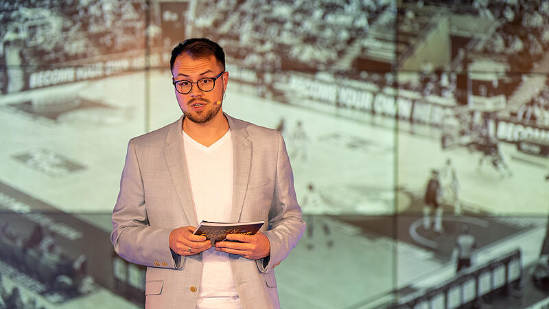 Florian von Stackelberg ist als Kommentator f&uuml;r diverse TV-Sender bzw. Streamingsdienste im Einsatz.