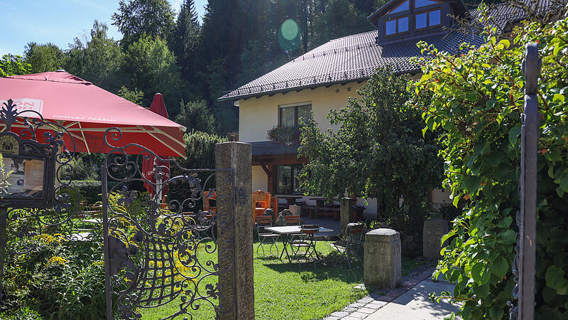 Caf&eacute; Leistner: Ziegen und hausgemachter Kuchen in ObertrubachCaf&eacute; Leistner: Ziegen und hausgemachter Kuchen in Obertrubach