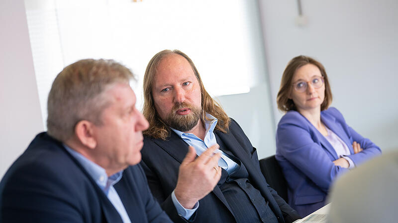 MdBs Andreas Schwarz, Anton Hofreiter und Lisa Badum besuchen Mediengruppe Oberfranken