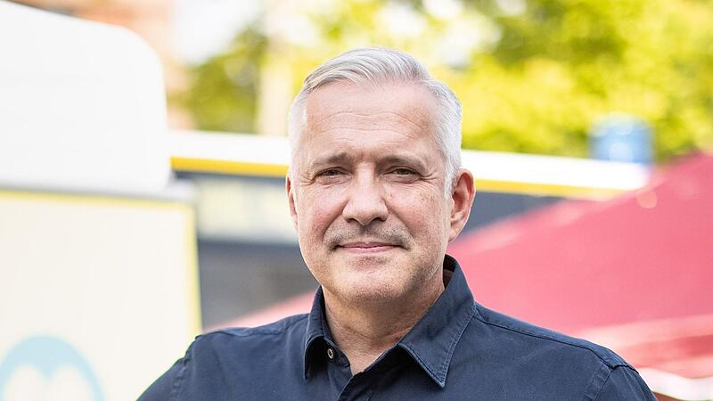 TV-Koch Alexander Herrmann Alexander Herrmann ist ein Siegertyp: Bei The Taste stand er mit seinen Schützlingen schon häufiger ganz oben auf dem Treppchen. Aber wie oft war das?
