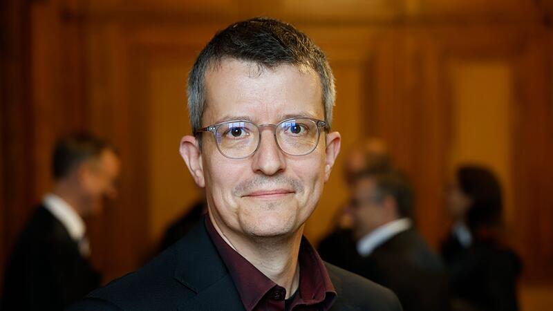 Verhandlung Sammelklage der Verbraucherzentrale gegen Meta