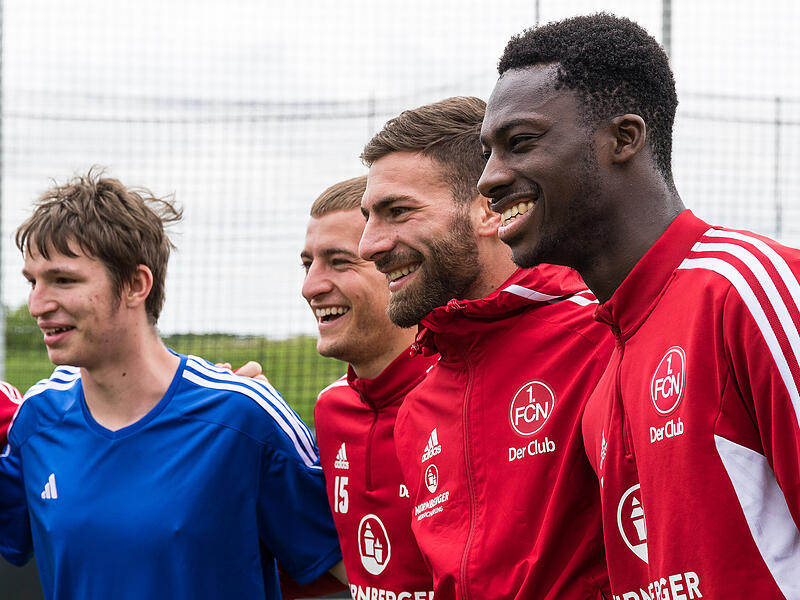 1. FC N&uuml;rnberg bolzt mit dem Special-Olympics-Team Deutschland in Herzogenaurach 2023