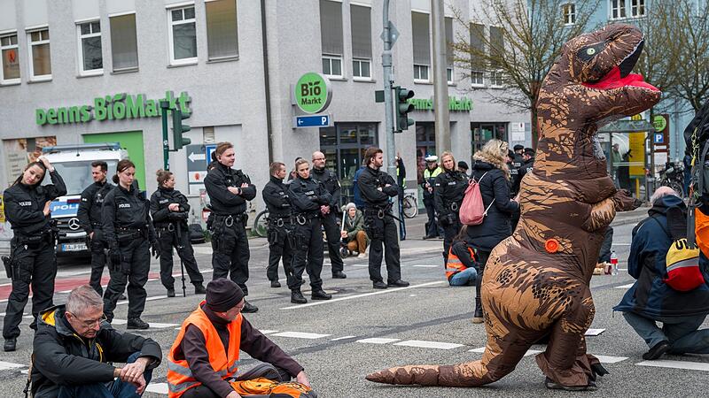 Letzte Generation - Demonstration in Regensburg