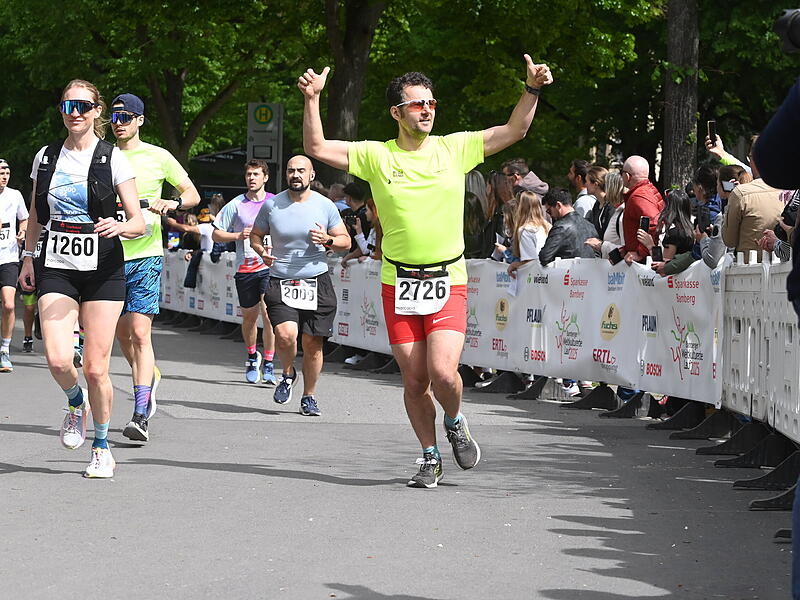 Weltkulturerbelauf 2025: Rund 3700 Athletinnen und Athleten nahmen de Halbmarathon, den Sparkassen-Lauf, in Angriff.