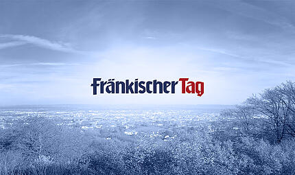 Blick &uuml;ber die Bamberger Stadt mit Farbfilter und dem Logo des Fr&auml;nkischen Tags