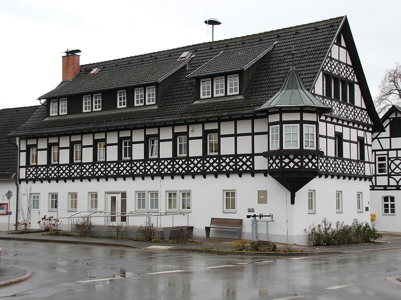 Gemeinde Meeder - Kreis Coburg - Rathaus - Komplettansicht - vorne