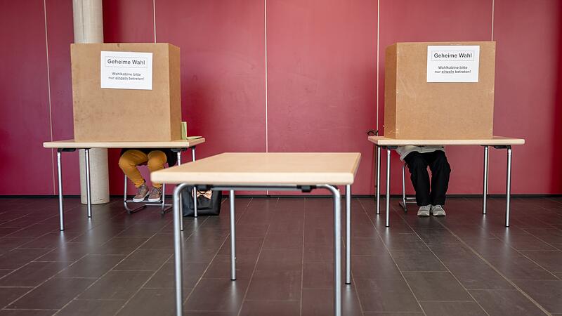 Kommunalwahl in Bayern - Wahllokal Kommunalwahl in Bayern - Wahllokal