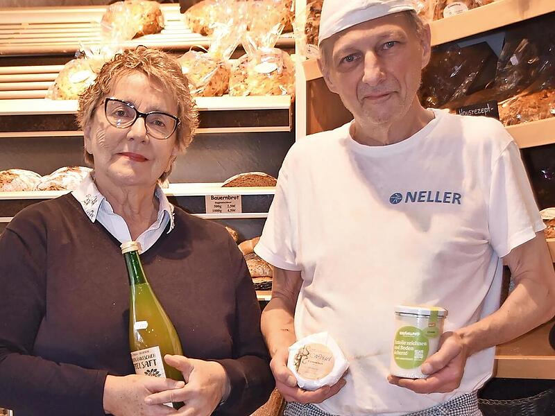 Ralf Gro&szlig;, Vorsitzender des F&ouml;rdervereins, und Beisitzerin Sieglinde Gelfert lieben regionale Lebensmittel.